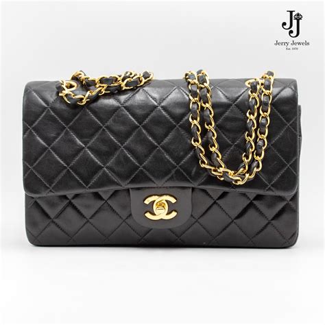 Come riconoscere una borsa Chanel originale: 5 .